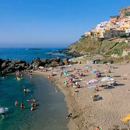 Con Vista Castelsardo