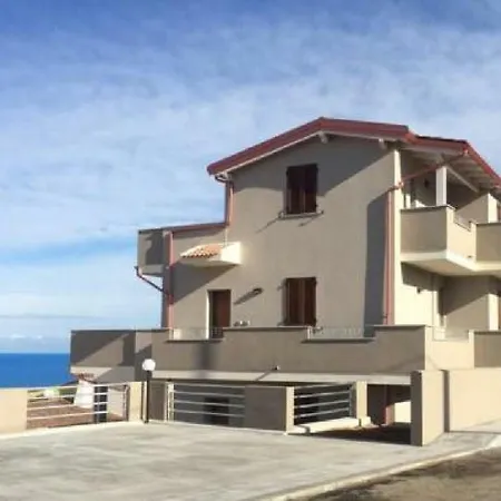 Con Vista Castelsardo